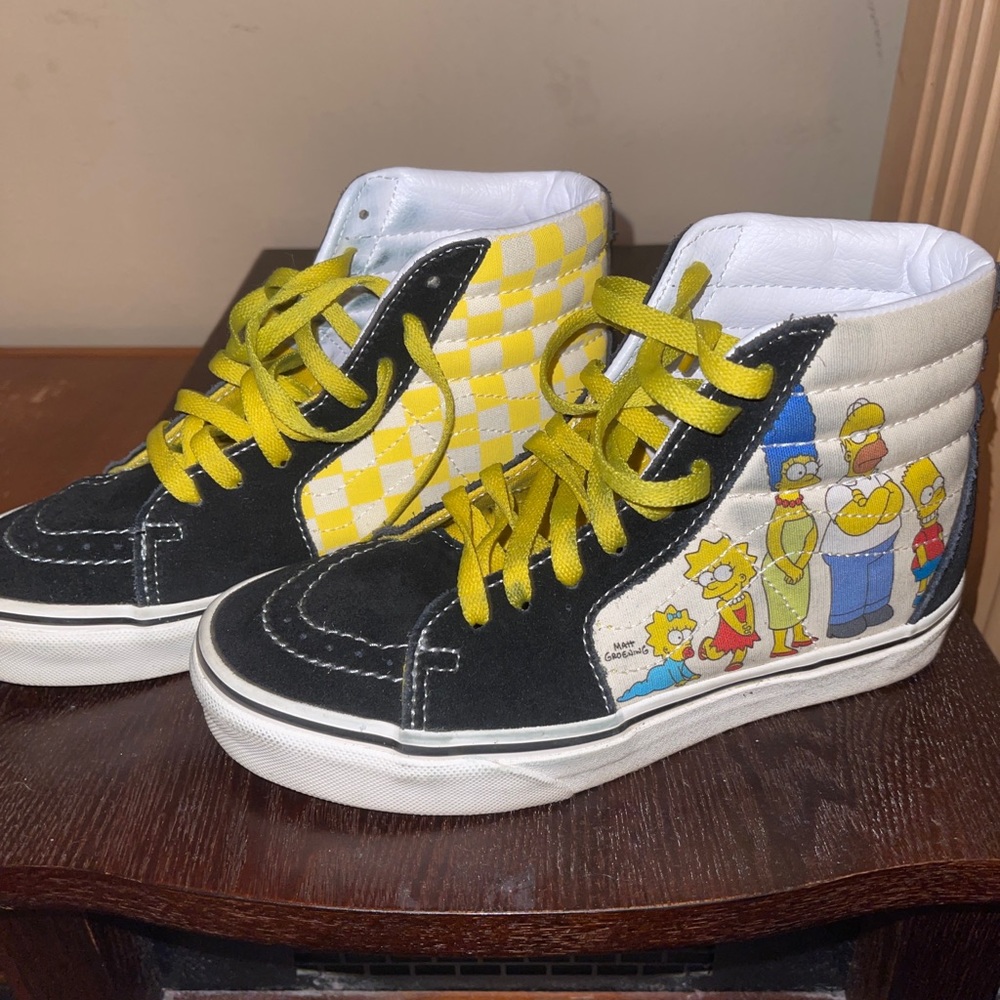 Shoes - Picture 2 of 3